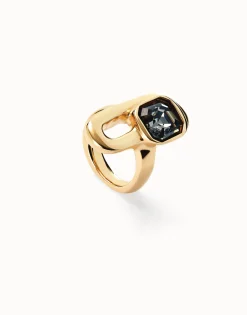 Anillo bañado en oro de 18k con cristal negro