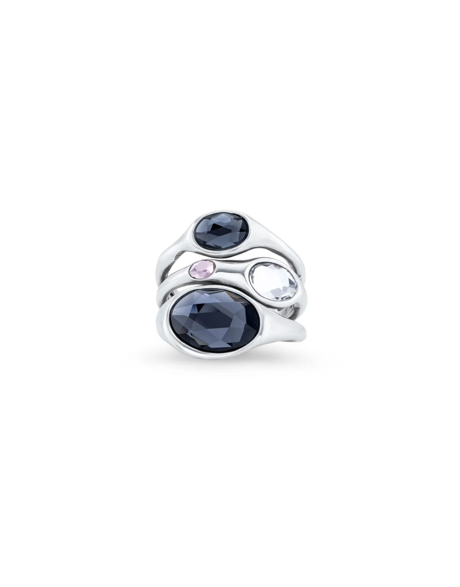 Anillo bañado en plata de ley con cristales de distinto tamaño