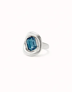 Anillo bañado en plata de ley con cristal azul