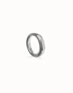Anillo geométrico bañado en plata de ley