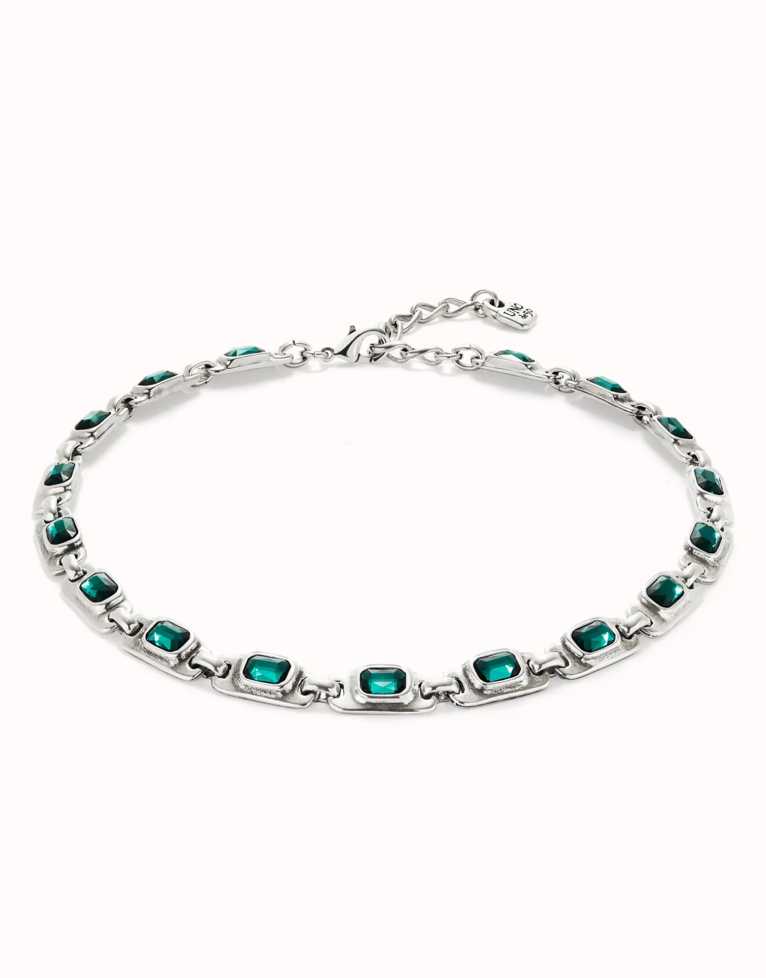 Collar bañado en plata de ley con cristales verdes