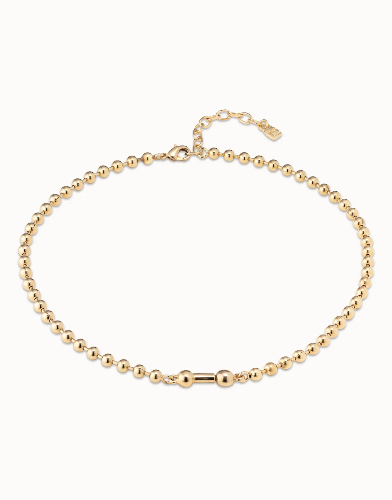 Collar corto bañado en oro de 18k