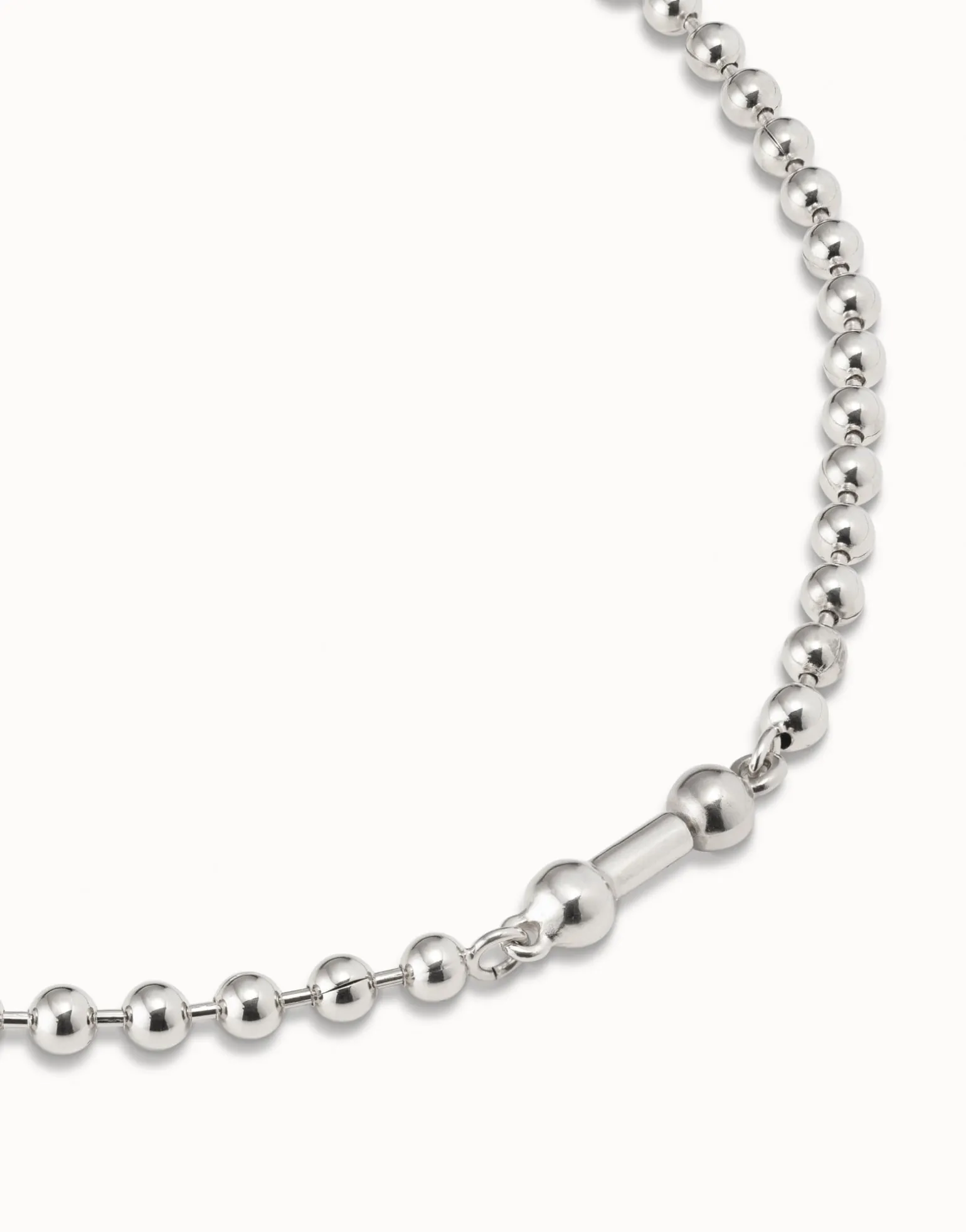 Collar corto bañado en plata de ley