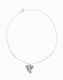 Collar corto bañado en plata de ley con detalle de alas