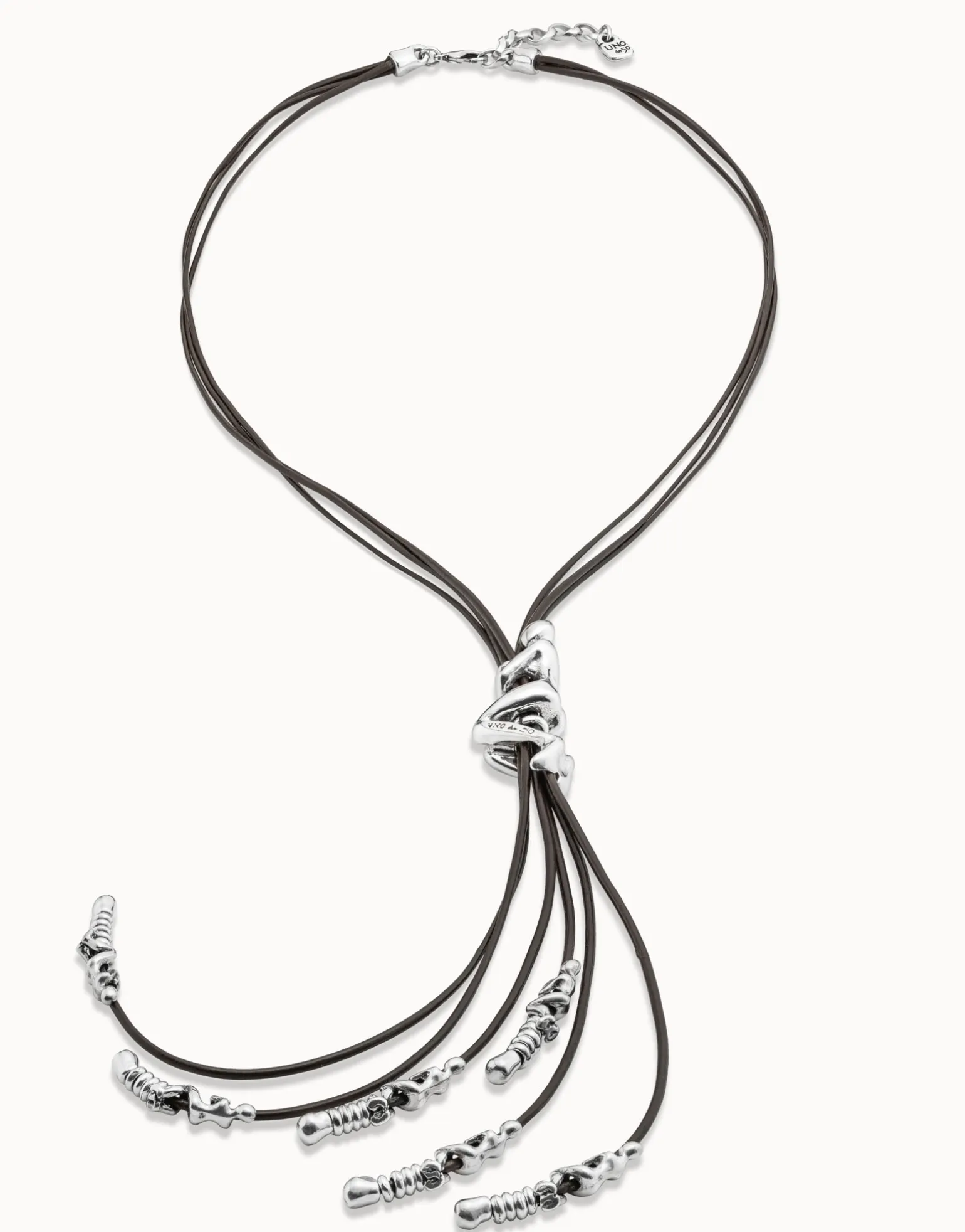 Collar de cuero bañado en plata de ley