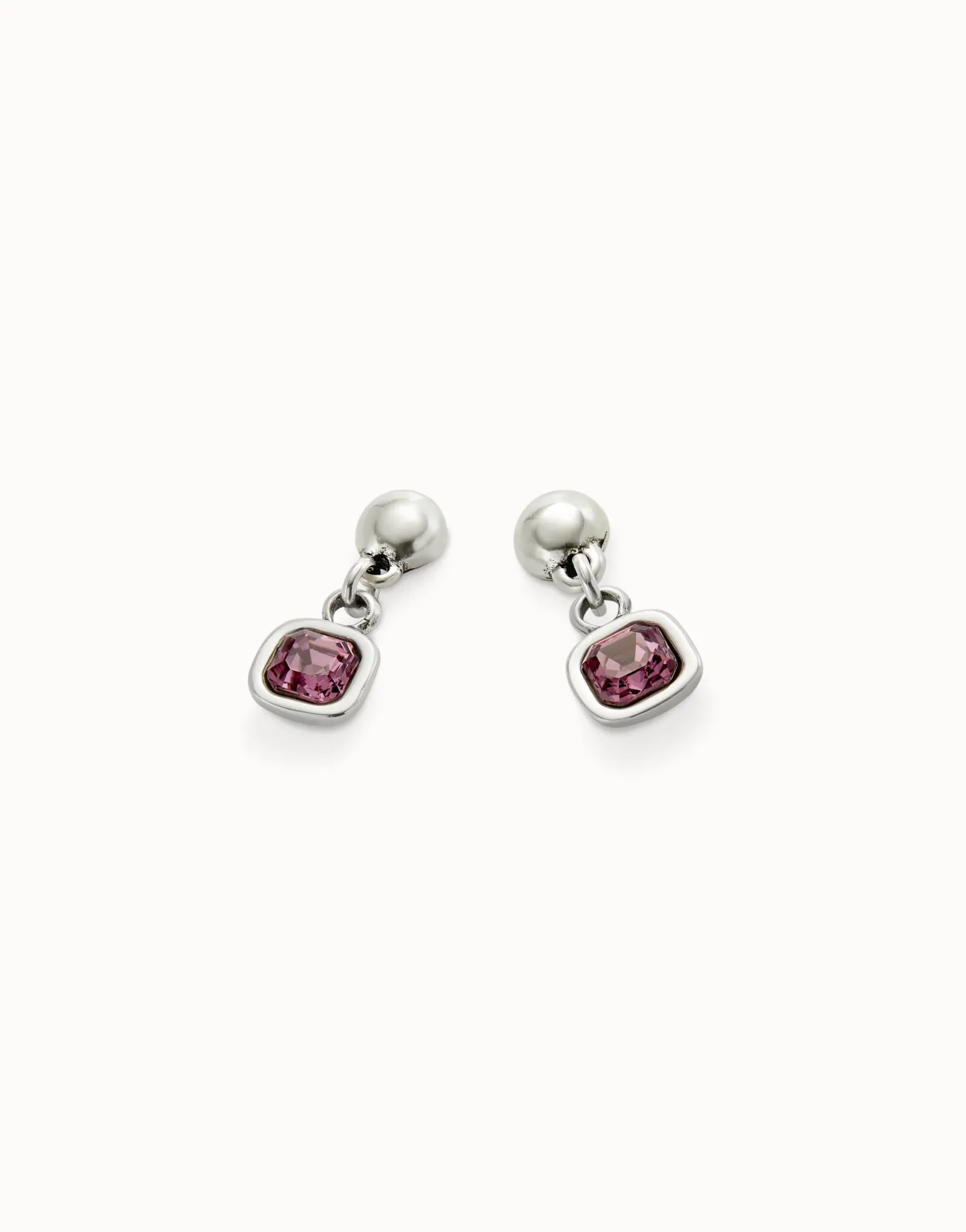 Pendientes bañada en plata de ley con cristal colgante rosa