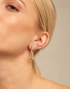 Pendientes bañados en oro de 18k con forma de eslabón