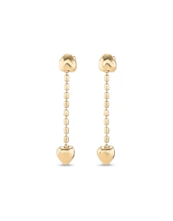 Pendientes bañados en oro 18K con cadena colgante y corazones pequeños