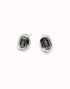 Pendientes bañados en plata con cristal facetado gris