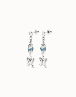 Pendientes bañados en plata de ley con cristal azul y mariposa