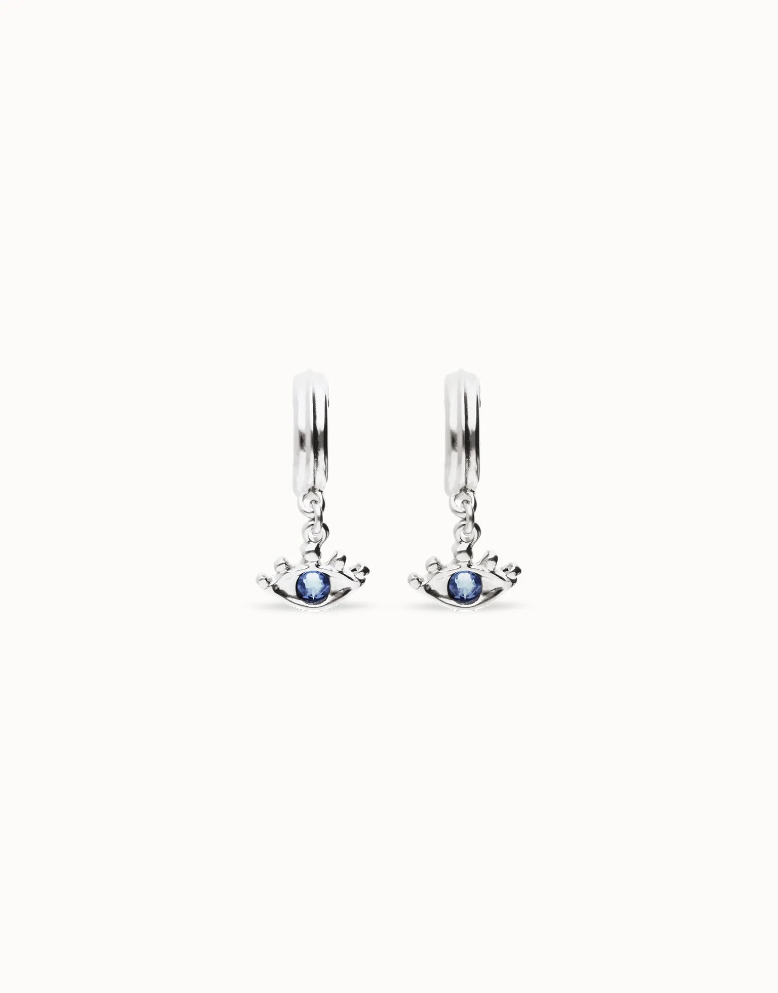 Pendientes de aro bañados en plata de ley con forma ojo y cristal facetado azul