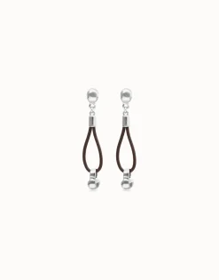 Pendientes de cuero largo con detalle de esfera bañado en plata de ley