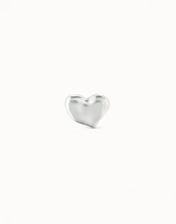 Piercing bañado en plata de ley de corazón