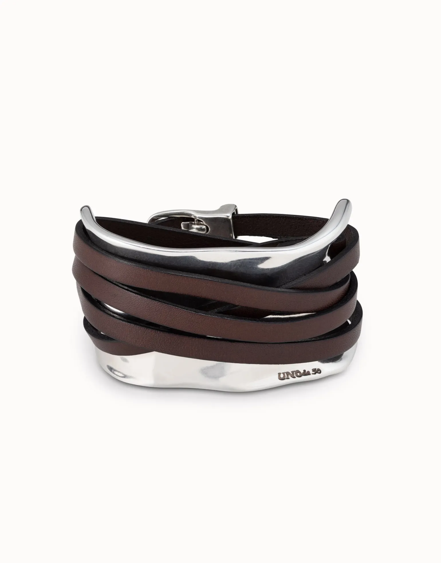 Pulsera bañada en plata de ley con tiras de cuero