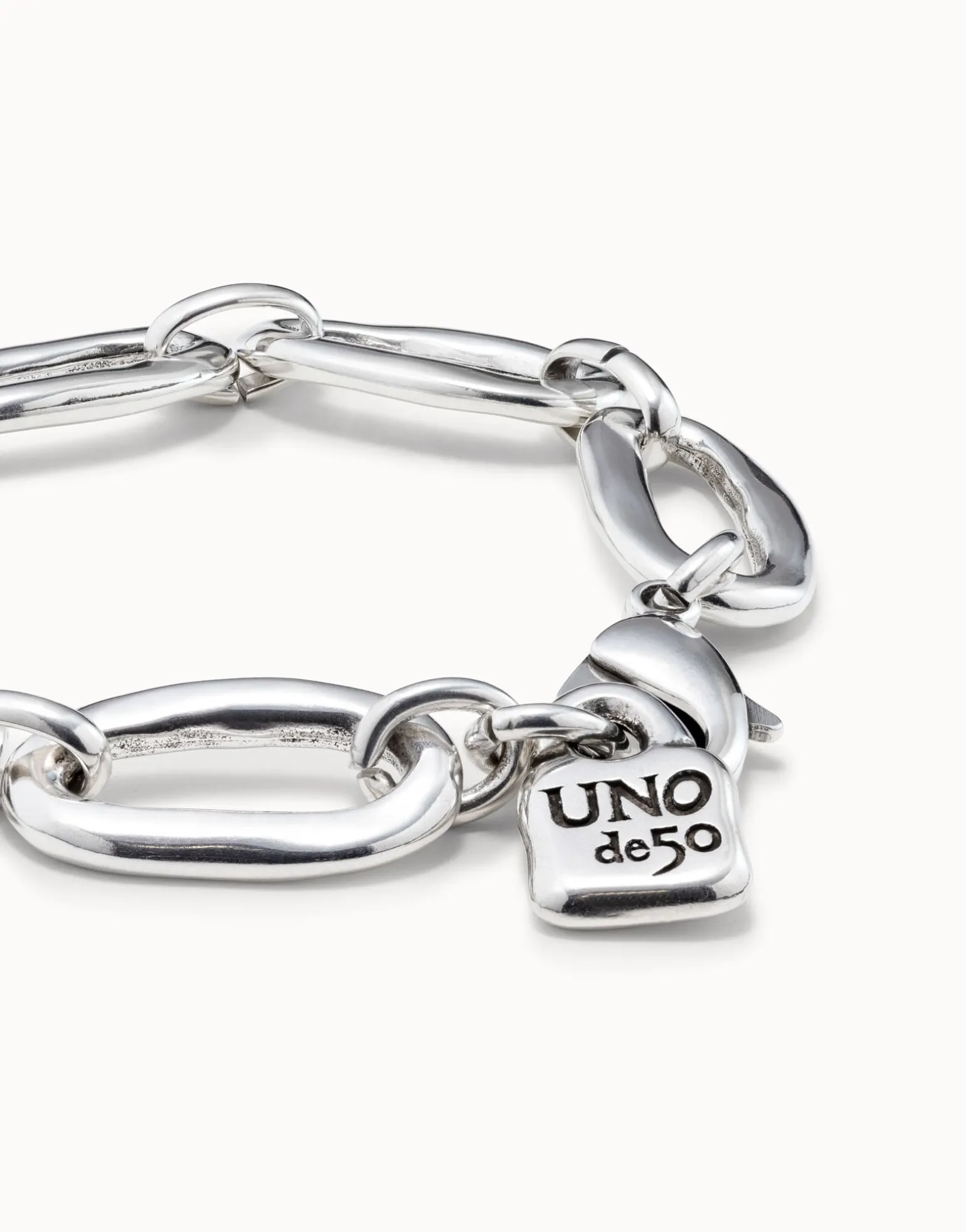 Pulsera bañado en plata de ley de eslabones gruesos