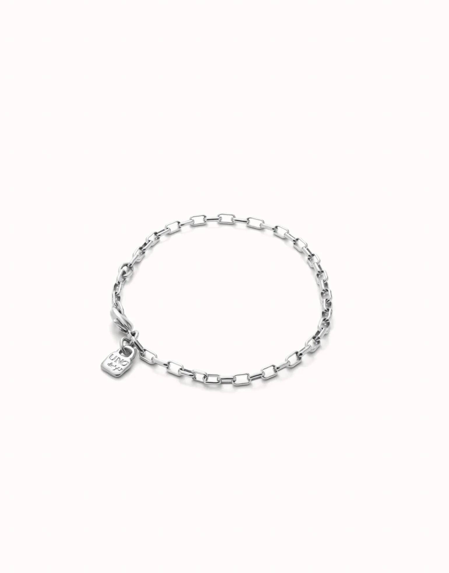 Pulsera con eslabones medianos bañada en plata de ley