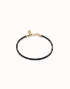Pulsera de cuero cierre bañado en oro de 18k.