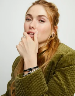 Pulsera de cuero y baño en plata con cristal facetado ovalado negro