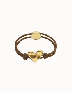 Pulsera de hilo elástico marrón con corazón bañado en oro 18k