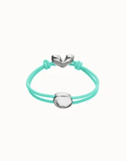 Pulsera de hilo elástico turquesa con corazón bañado en plata de ley