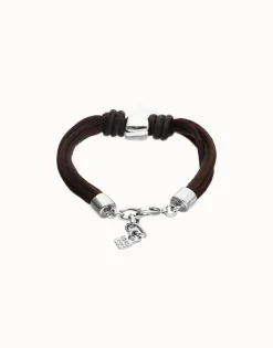 Pulsera en hilo de seda y cuero marrón con corazón bañado en plata