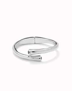 Pulsera rigida bañada en plata de ley y cristal negro en extremos