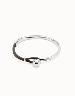 Pulsera semirígida bañada en plata de ley con cuero de color marrón