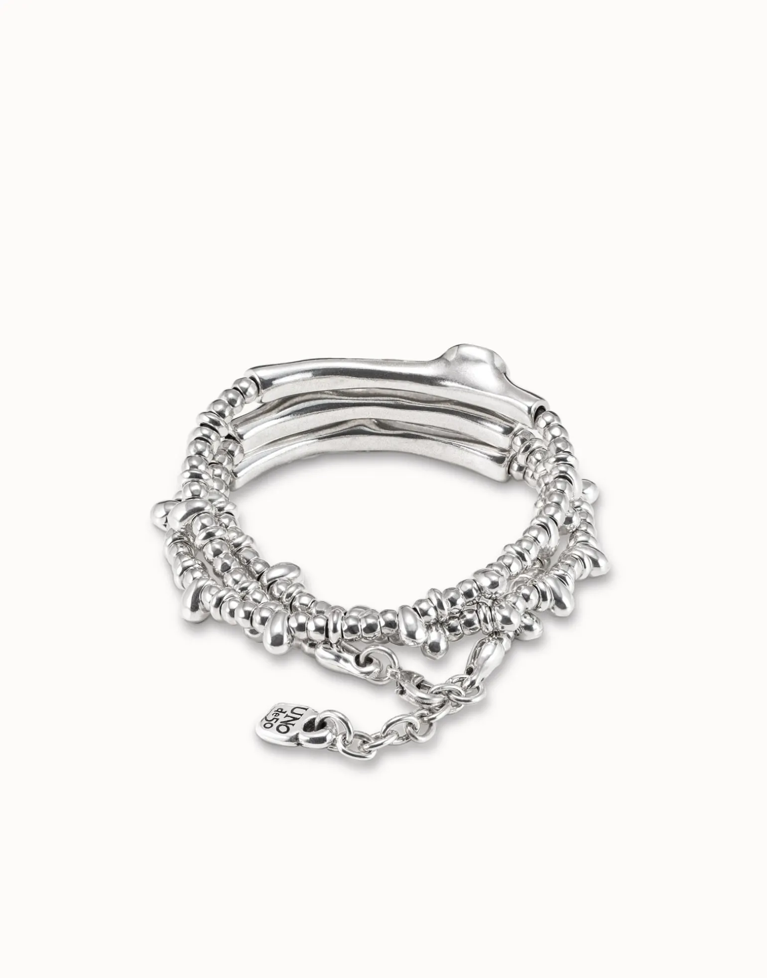 Pulsera triple bañada en plata de ley y cristal .